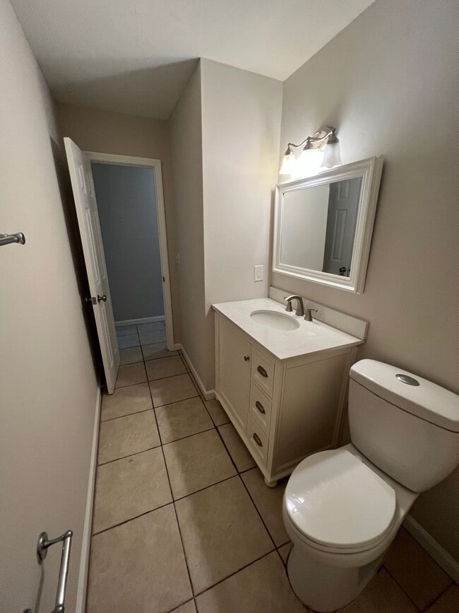 1836 W Tharpe St in Tallahassee, FL - Building Photo - Building Photo