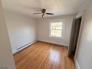 38 Morris Ave in Springfield, NJ - Building Photo - Building Photo