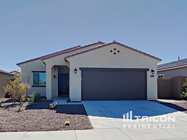 21407 W Alvarado in Buckeye, AZ - Building Photo - Building Photo