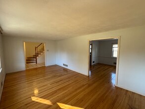 21 High St in Newton, MA - Building Photo - Building Photo