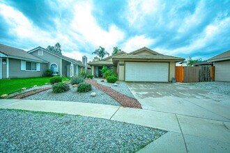 9929 Palo Alto St in Rancho Cucamonga, CA - Building Photo - Building Photo