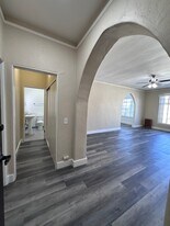 2208 Carroll St in Oakland, CA - Building Photo