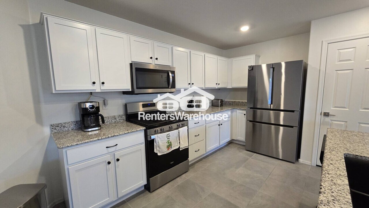 686 Calle Calca in Sahuarita, AZ - Foto de edificio