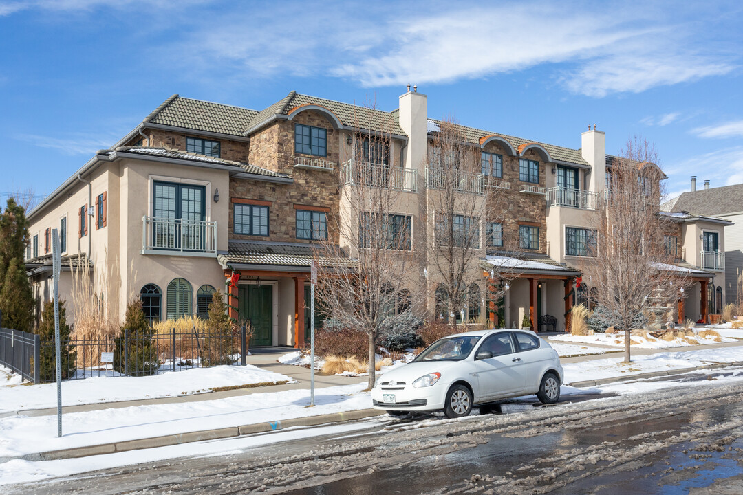 301 Harrison St in Denver, CO - Foto de edificio