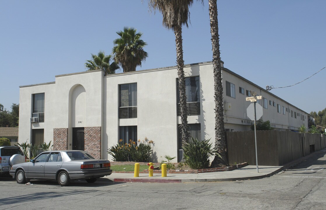 241 S San Marcos St in San Gabriel, CA - Foto de edificio