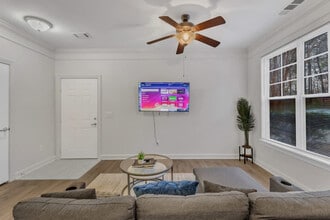 7612 Almaden Way in Cary, NC - Building Photo - Building Photo