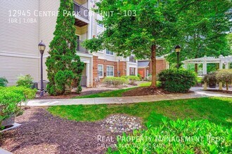 12945 Centre Park Cir in Herndon, VA - Building Photo - Building Photo