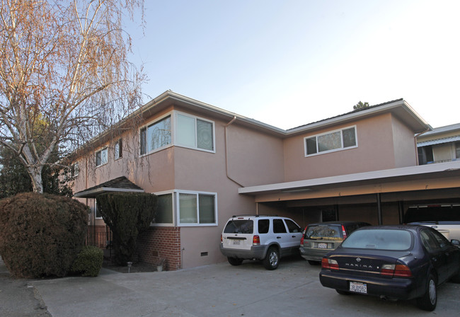 2057 Central in Alameda, CA - Building Photo - Building Photo