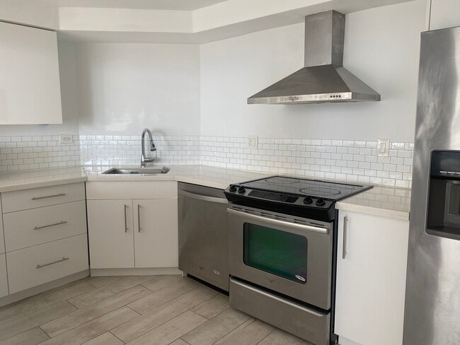 property at 1408 Brickell Bay Dr