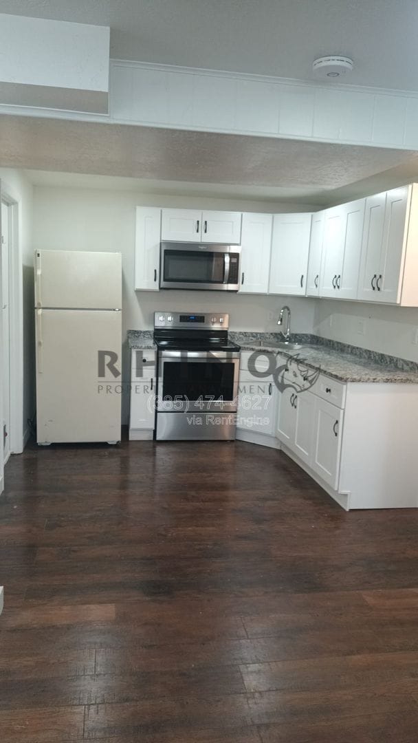 983 E Dry Gulch Cir in Sandy, UT - Building Photo - Building Photo