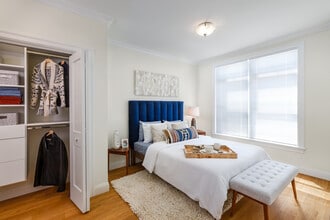 120 Gerry Rd in Chestnut Hill, MA - Building Photo - Building Photo