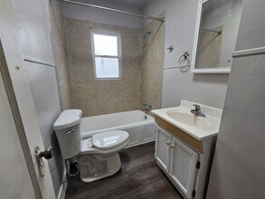 129-137 W 200 N St in Springville, UT - Building Photo - Building Photo