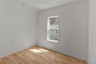 14875 Dolphin St in Detroit, MI - Building Photo - Building Photo