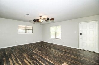 1000 N Chico St in Decatur, TX - Building Photo - Building Photo