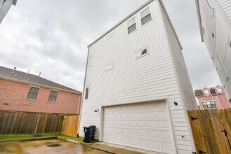 3712 Link Valley Dr. in Houston, TX - Building Photo - Building Photo