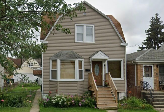 property at 4741 W Byron St