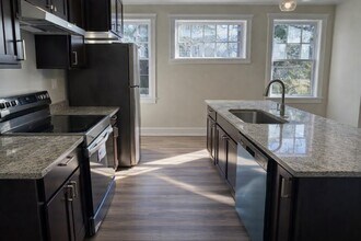 2703 Hillcrest Ave in Macon, GA - Foto de edificio - Building Photo