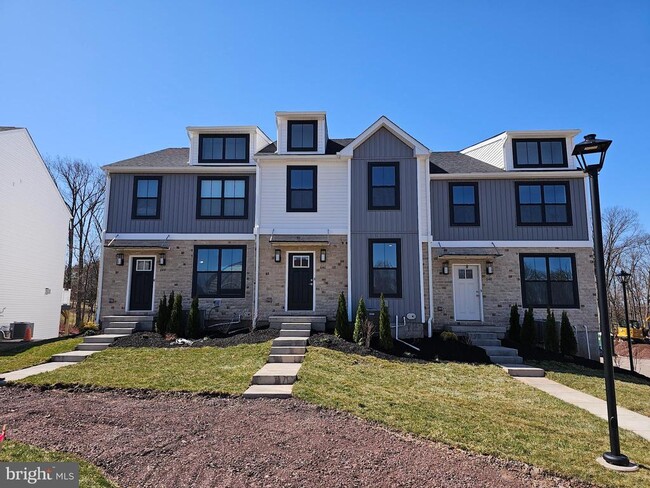 646 Oak Dr in Harleysville, PA - Building Photo - Building Photo