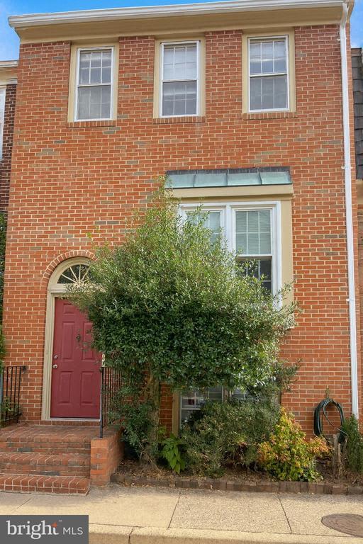 2718 Franklin Ct in Alexandria, VA - Building Photo - Building Photo