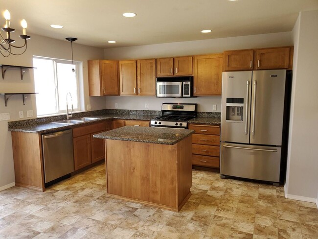 4966 E Portside Ct in Post Falls, ID - Building Photo - Building Photo