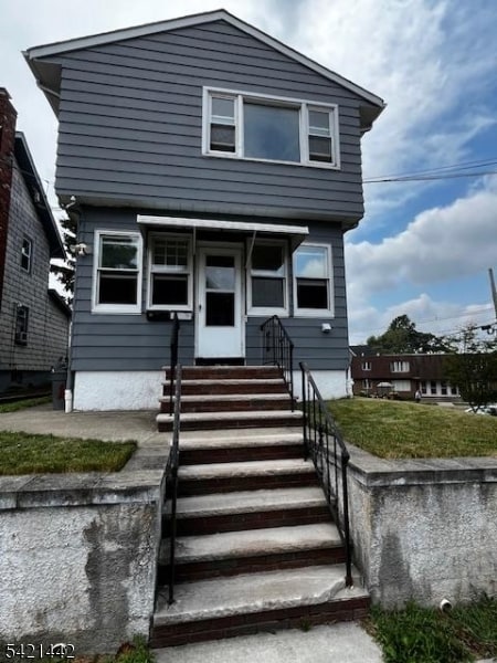 property at 1 Laurel Pl