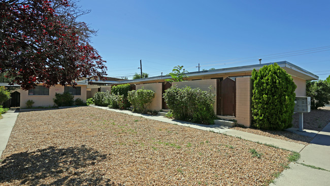 456 Val Verde NE in Albuquerque, NM - Foto de edificio - Building Photo