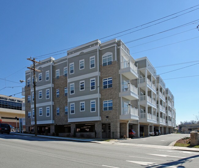 Arbor House Condominiums Apartments Greensboro, NC Apartments For Rent