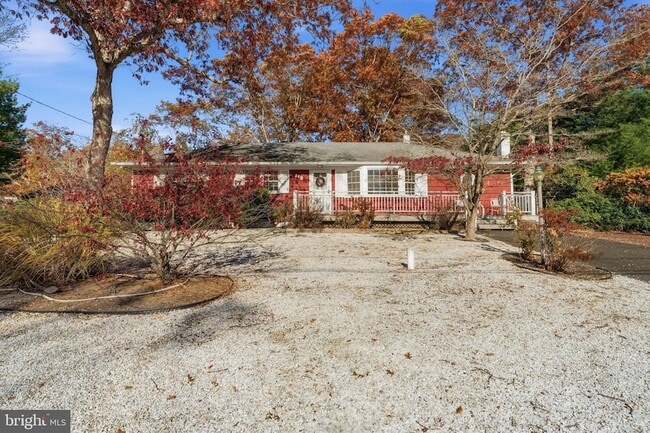 218 Holly Ave in Stafford Township, NJ - Foto de edificio - Building Photo