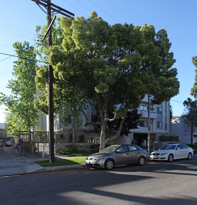 Sierra Apartments in Los Angeles, CA - Building Photo - Building Photo