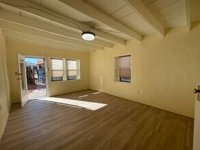 536 W Alameda St in Santa Fe, NM - Building Photo - Building Photo
