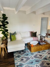 33 N Corona St, Unit 208 in Denver, CO - Building Photo - Building Photo