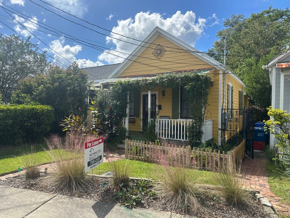 705 N 5th Ave in Wilmington, NC - Foto de edificio