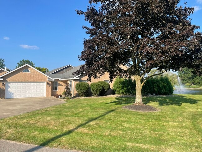 property at 121 Clubhouse Cir