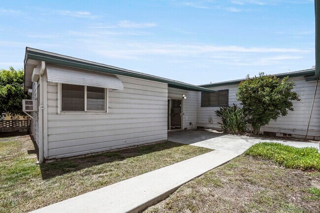 643 Nautilus St in San Diego, CA - Building Photo - Building Photo
