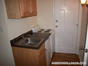 51 S Huntington Ave in Boston, MA - Building Photo - Building Photo