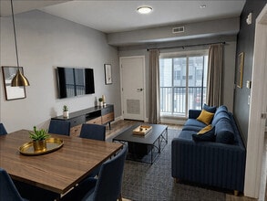 The Frontier in Winnipeg, MB - Foto de edificio - Building Photo