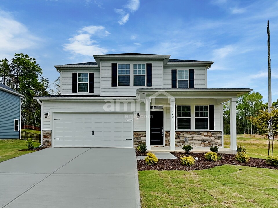 9510 Riverbend Village Dr in Charlotte, NC - Building Photo