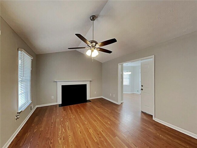 383 Robin Hood Dr in Douglasville, GA - Building Photo - Building Photo