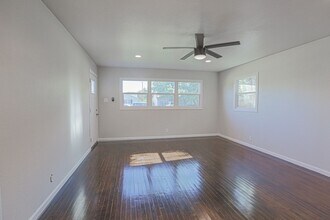 3817 25th St in Lubbock, TX - Building Photo - Building Photo