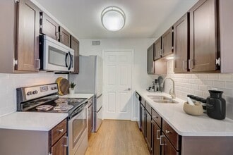 Ivy Urban Living in Dallas, TX - Building Photo - Building Photo