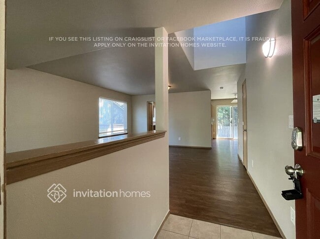 8514 186th St Ct E in Puyallup, WA - Foto de edificio - Building Photo