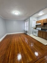 227 N Oraton Pkwy, Unit 307 in East Orange, NJ - Building Photo