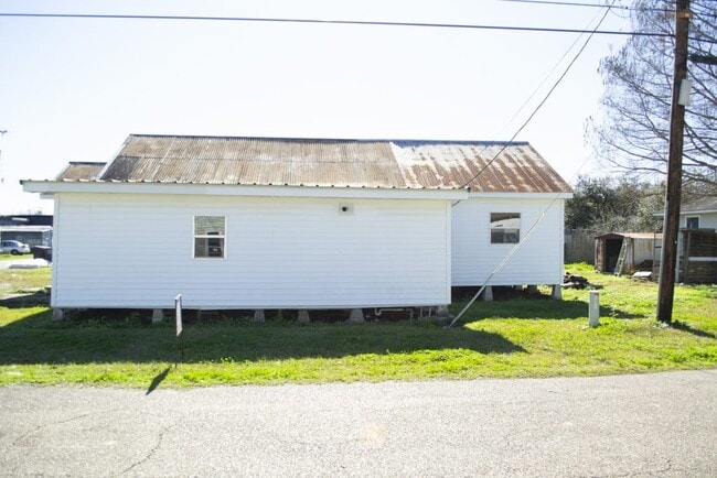 109 N Suire St in Erath, LA - Building Photo - Building Photo