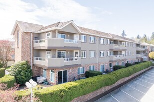 Semiahmoo Estates in Surrey, BC - Building Photo
