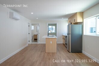 1034 Westmoreland Ave in Los Angeles, CA - Building Photo - Building Photo