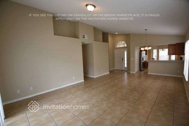 1721 Sir John Ct in Orlando, FL - Foto de edificio - Building Photo