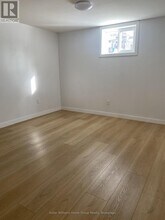 11 Caribou Crescent in Guelph, ON - Building Photo - Building Photo