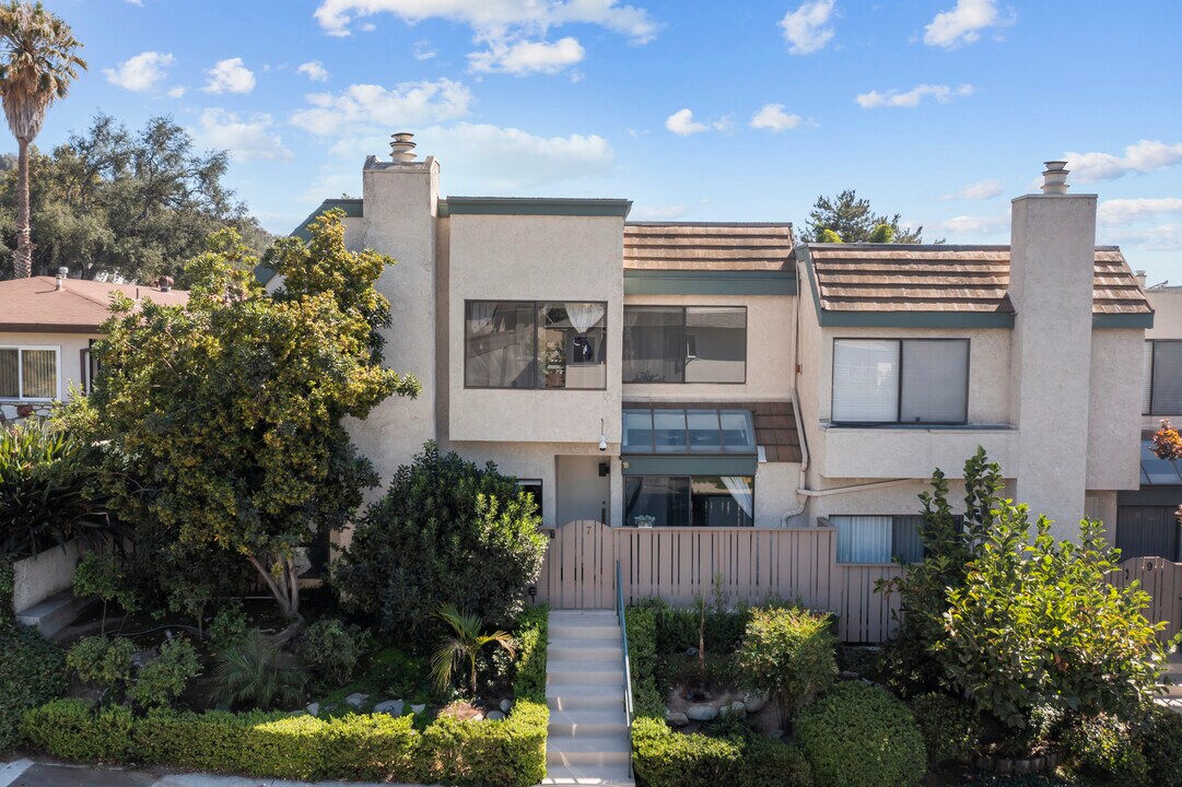 1734 N Verdugo Rd, Unit 7 in Glendale, CA - Foto de edificio