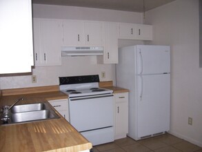 3749 Maria Cir in Tallahassee, FL - Building Photo - Building Photo