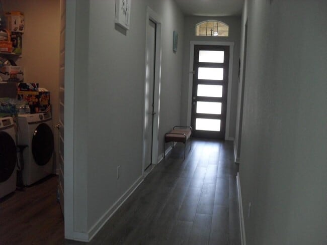 2248 Alamar walk in Leander, TX - Building Photo - Building Photo